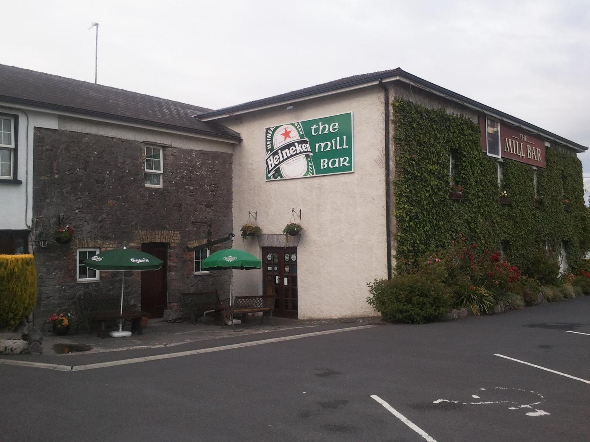 The Mill Bar Bed and Breakfast Athlone Eksteriør billede